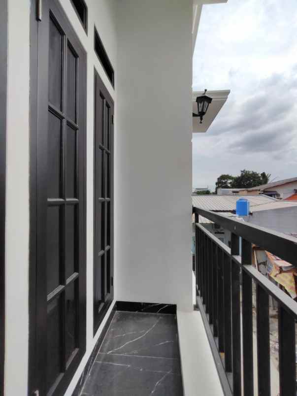 dijual rumah balekambang