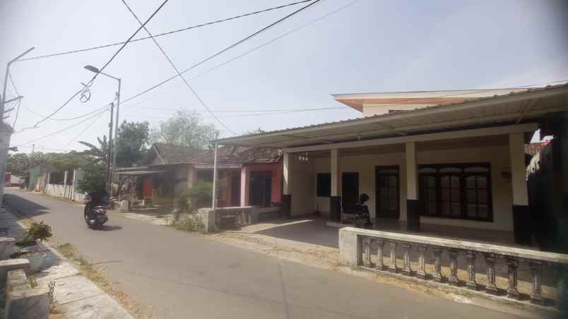 dijual rumah besar mojosari mojokerto