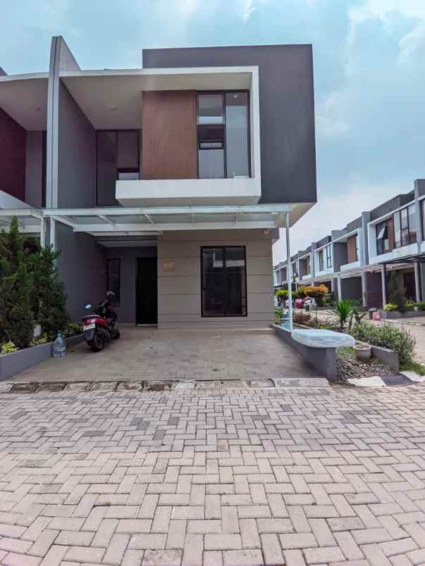 dijual rumah bintaro sektor 7