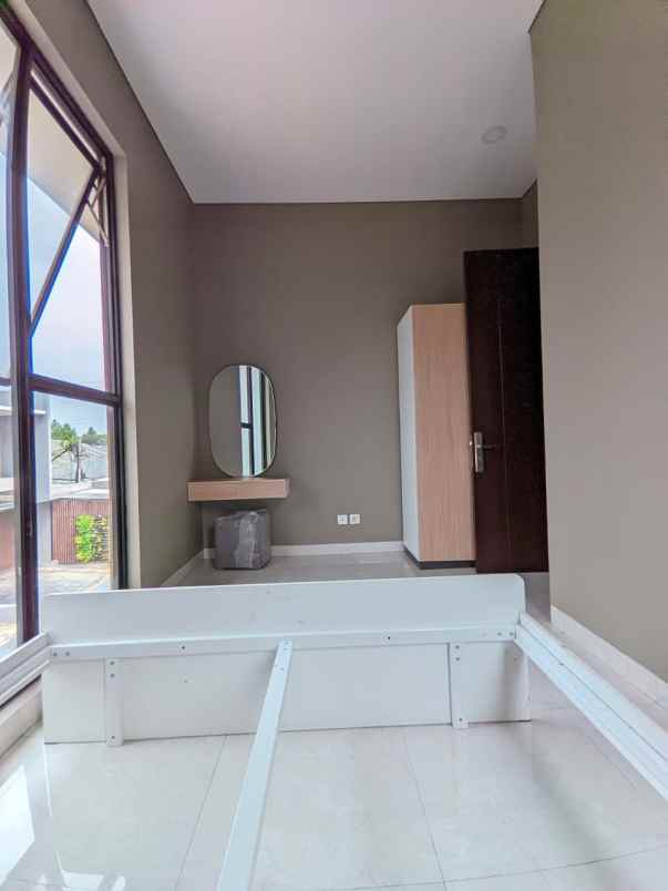 dijual rumah bintaro sektor 7
