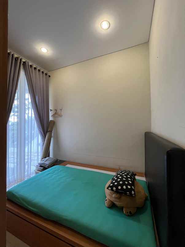 dijual rumah bonus furnish lokasi the oz tidar malang
