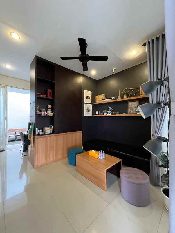 dijual rumah bonus furnish lokasi the oz tidar malang