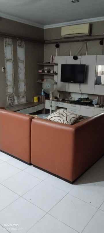 dijual rumah bukit wahid