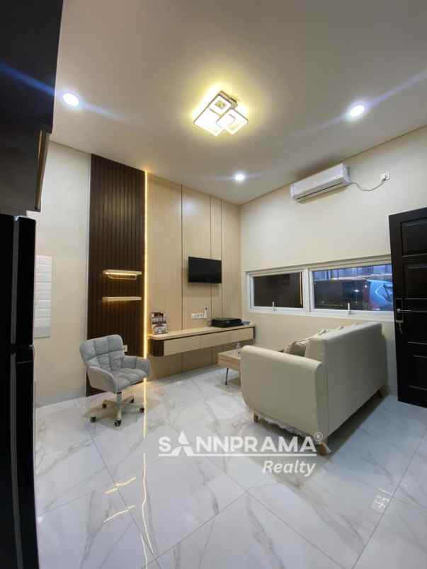 dijual rumah cakra limo depok