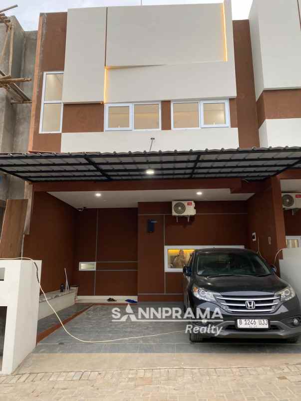 dijual rumah cakra limo depok