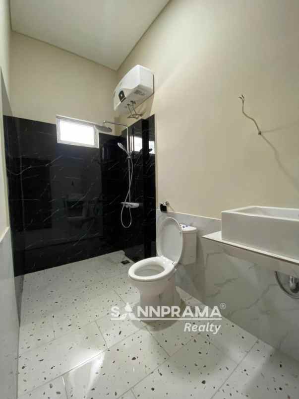 dijual rumah cakra limo depok