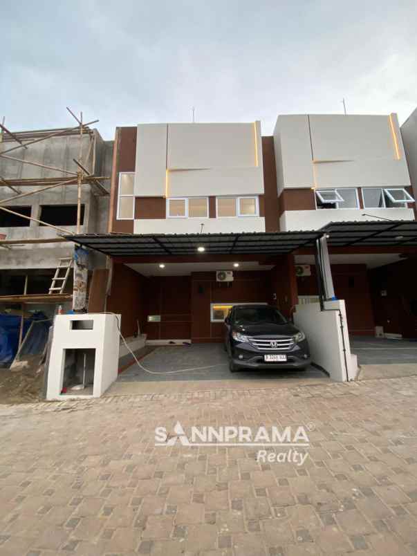 dijual rumah cakra limo depok