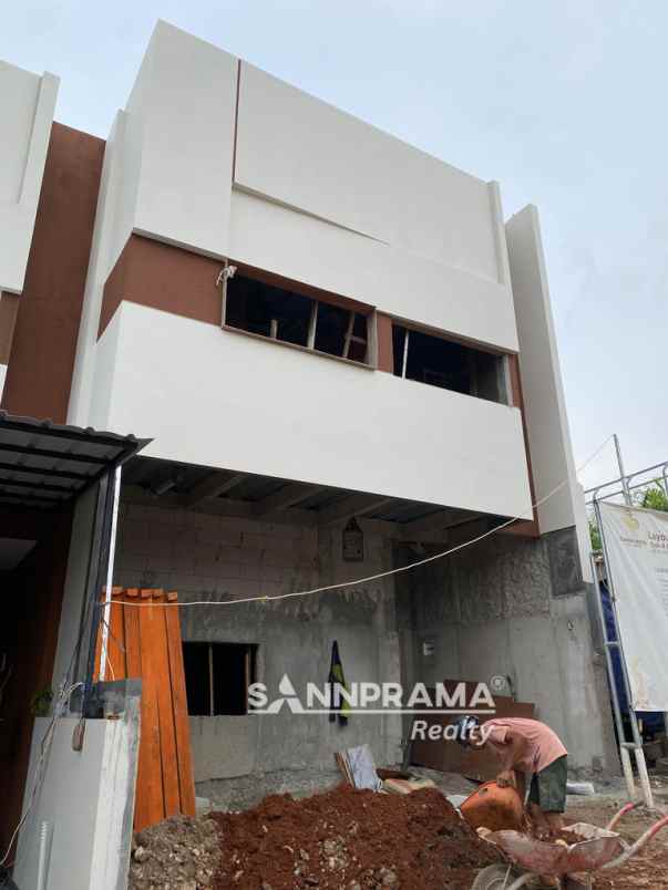 dijual rumah cakra limo depok