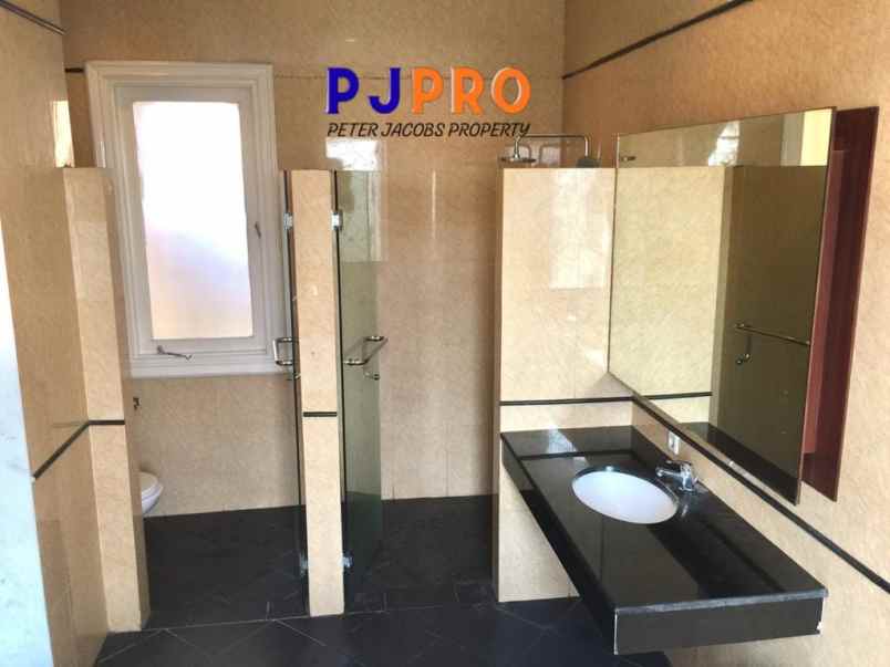dijual rumah cantik siap huni di raffles hills cibubur