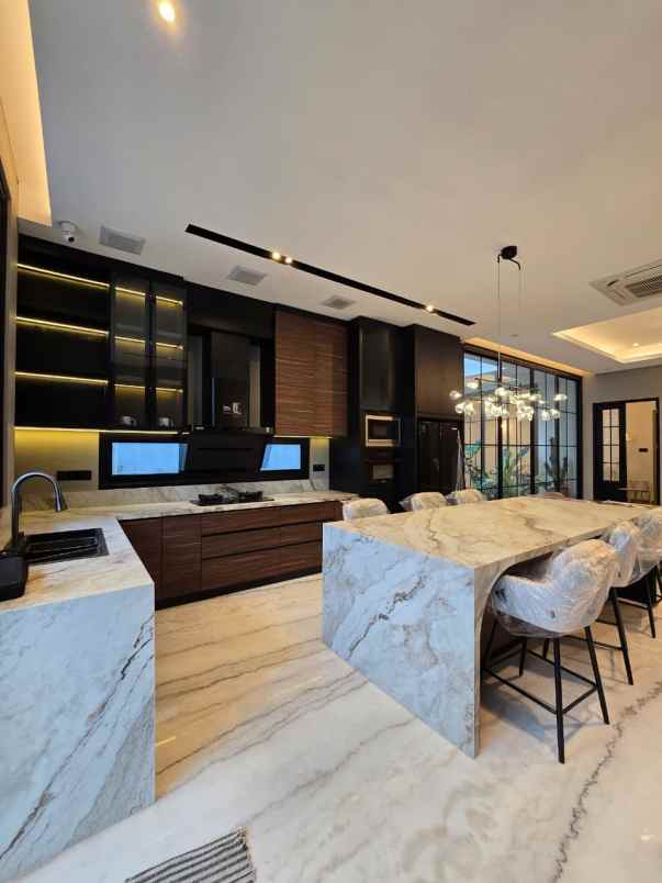 dijual rumah cempaka putih timur