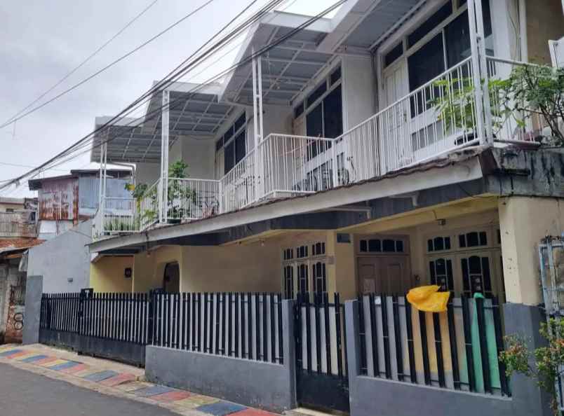 dijual rumah cikini menteng jakarta pusat