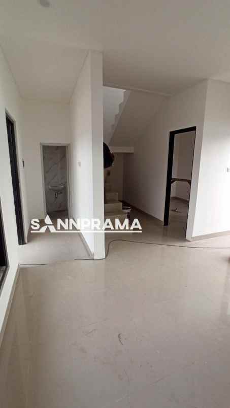 dijual rumah cinangka