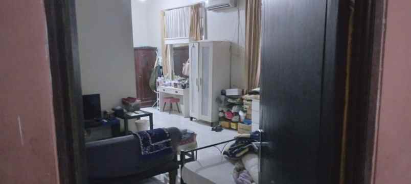 dijual rumah cinere depok
