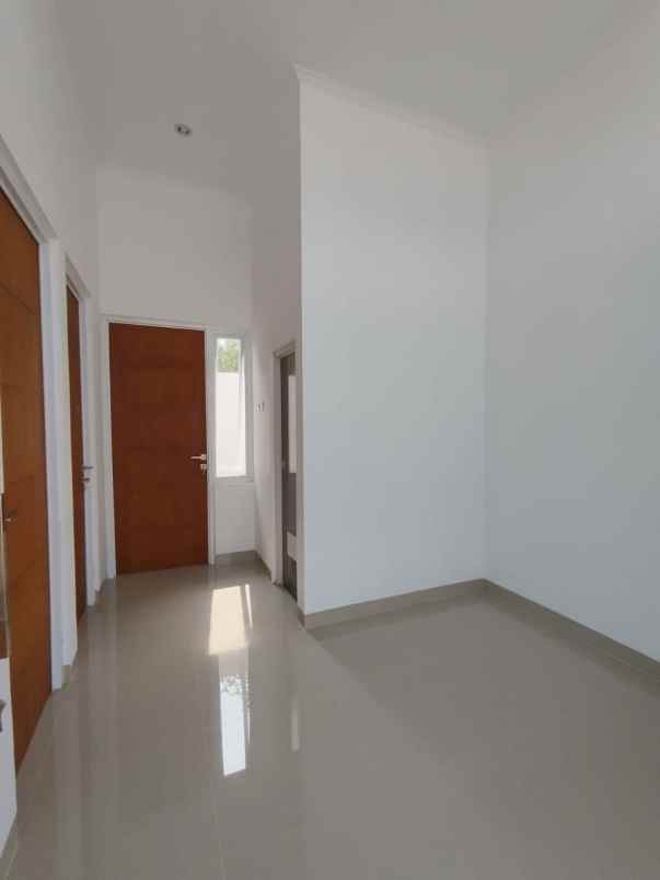 dijual rumah cipulus