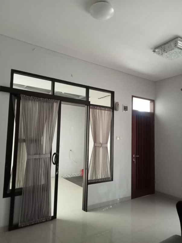 dijual rumah cluster cipageran cimahi