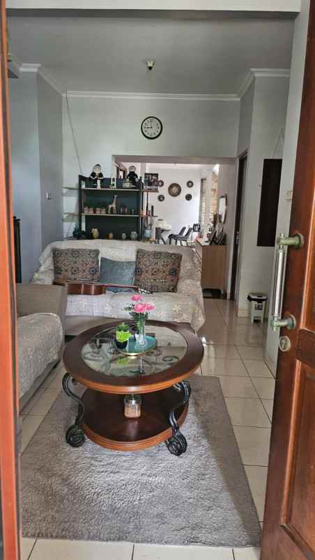 dijual rumah cluster garden terrace