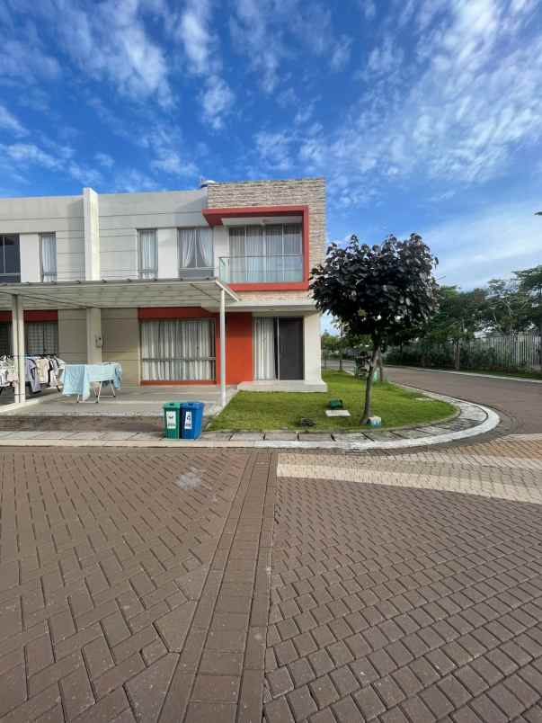 dijual rumah cluster hawai pik2