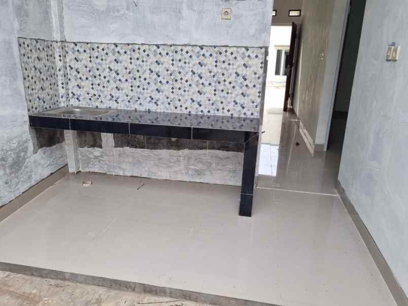 dijual rumah cluster kiana jl raya