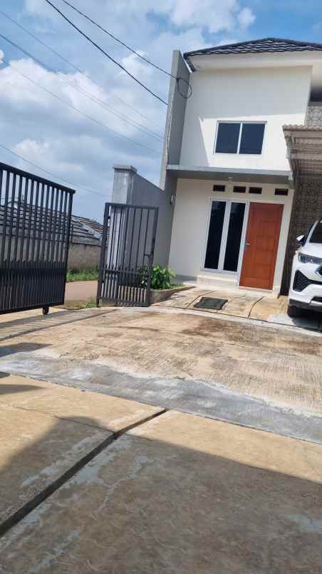 dijual rumah cluster kiana jl raya