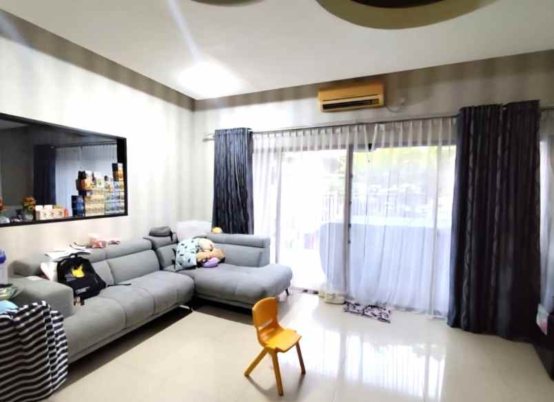 dijual rumah cluster lantana jgc