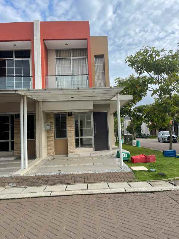 dijual rumah cluster miami pik2