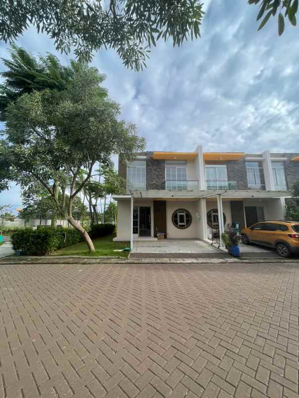 dijual rumah cluster miami pik2