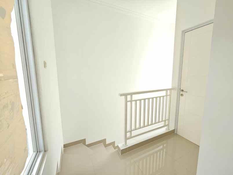 dijual rumah cluster vettore prima