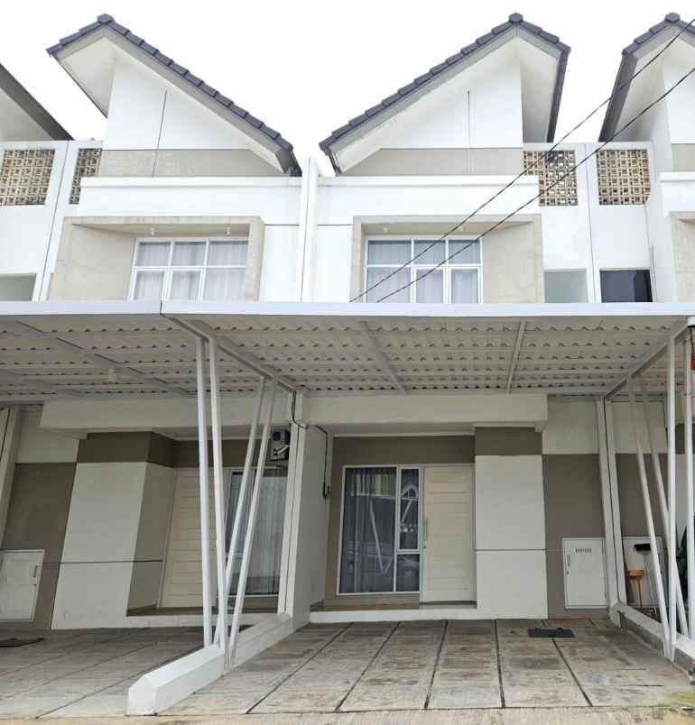 dijual rumah cluster vettore prima