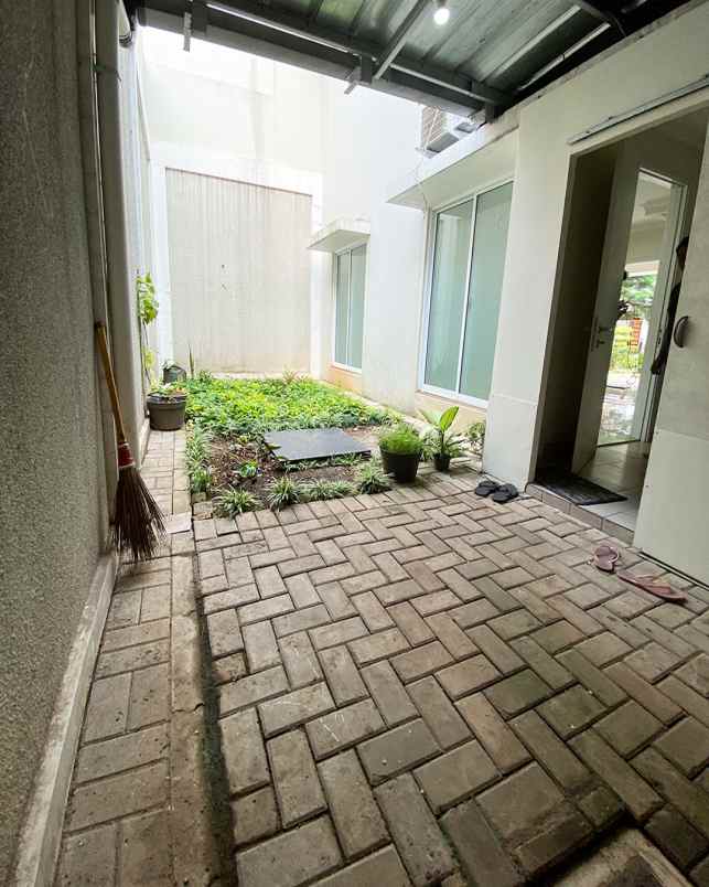 dijual rumah cluster vivaldi symphonia