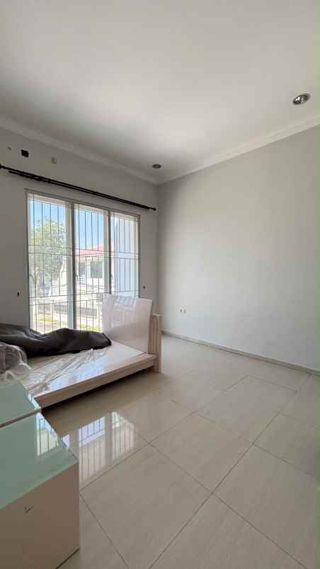 dijual rumah dharmahusada indah timur