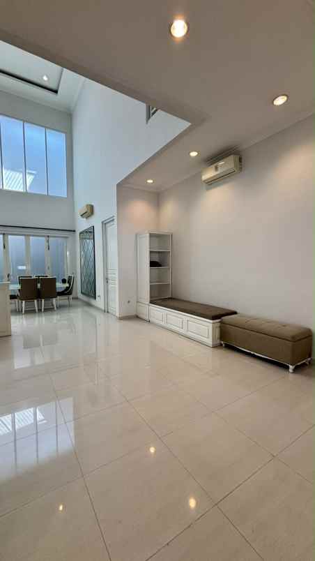 dijual rumah dharmahusada indah timur