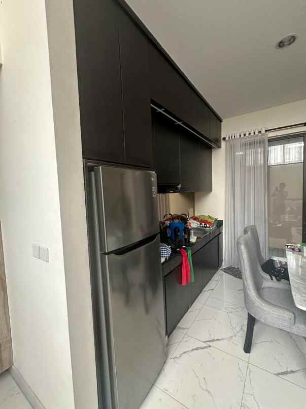 dijual rumah di asya jgc langsung bawa koper siaphuni