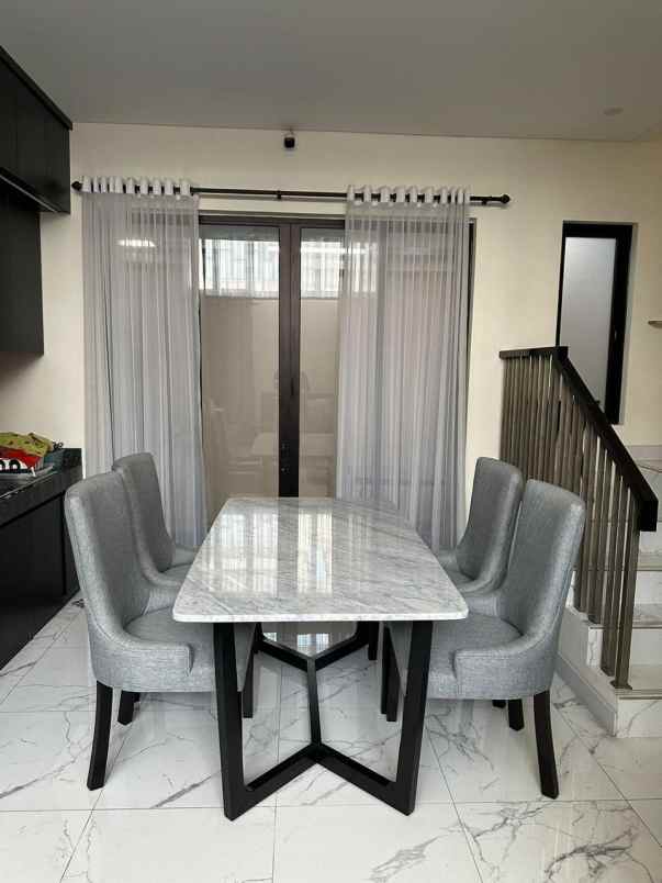 dijual rumah di asya jgc langsung bawa koper siaphuni