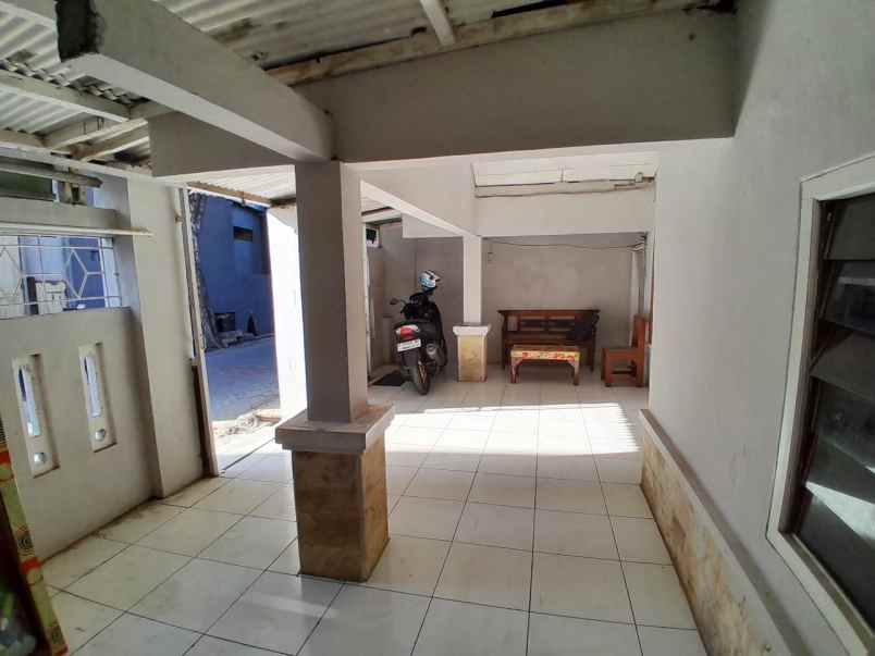 dijual rumah di kalicari palebon semarang
