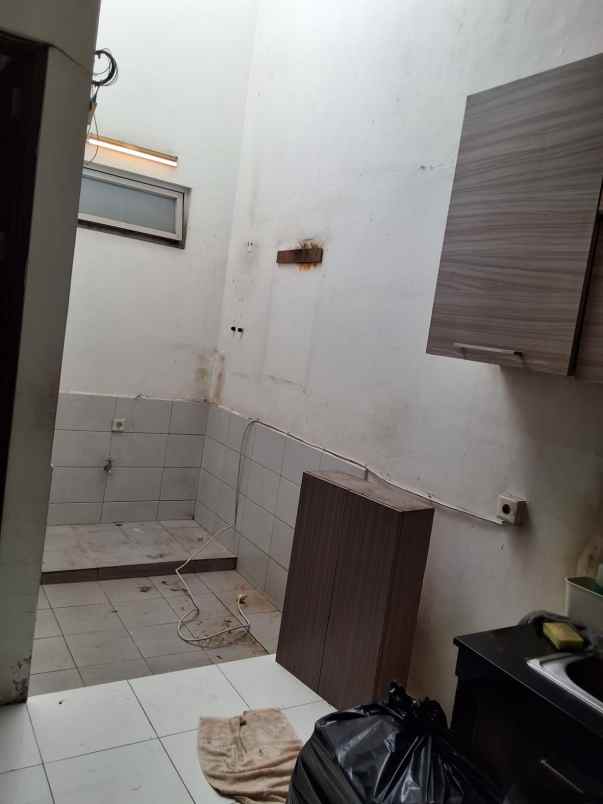 dijual rumah di legenda wisata cibubur