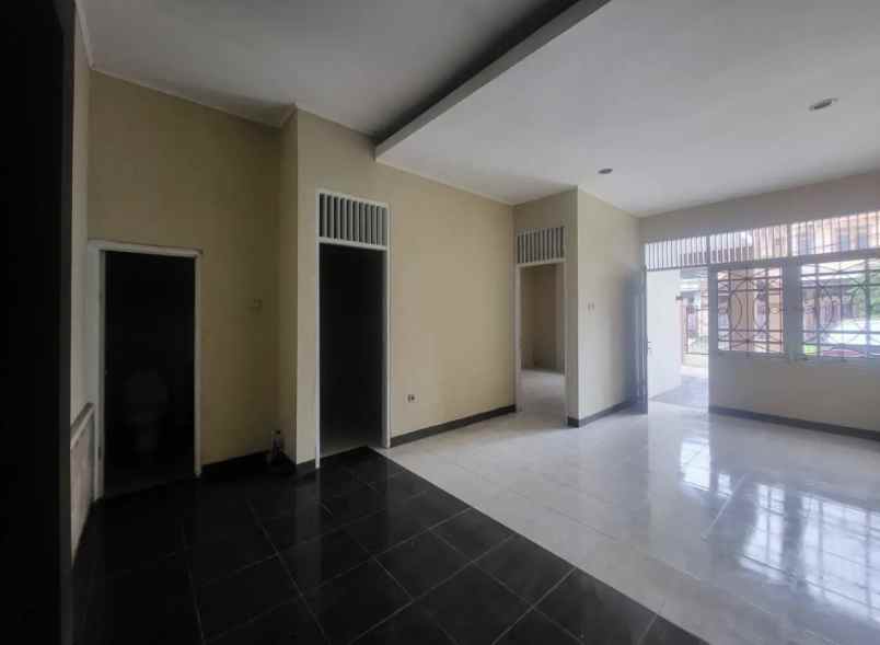 dijual rumah di permata harapan baru bekasi