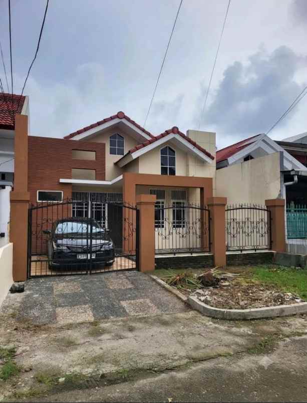dijual rumah di permata harapan baru bekasi