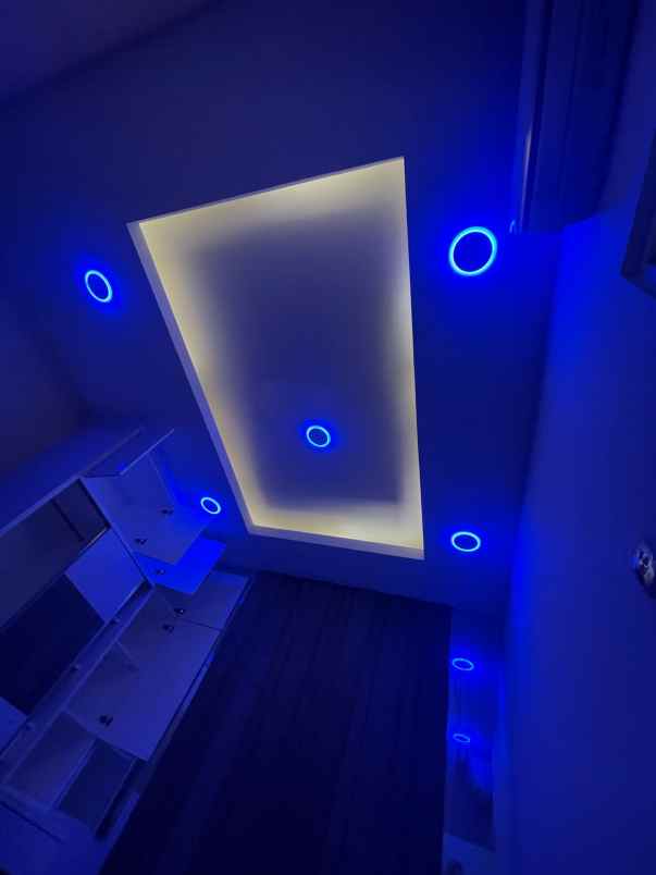 dijual rumah di taman surya 5 cengkareng jakarta barat