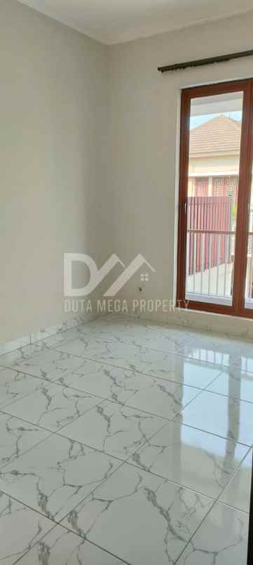 dijual rumah discovery bintaro