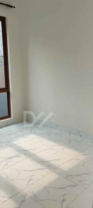 dijual rumah discovery bintaro