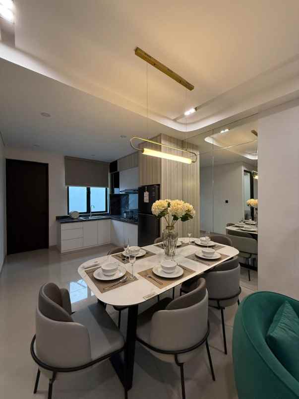 dijual rumah garden avenue