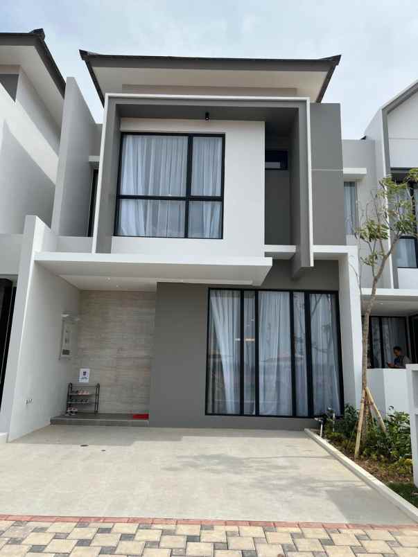 dijual rumah garden avenue