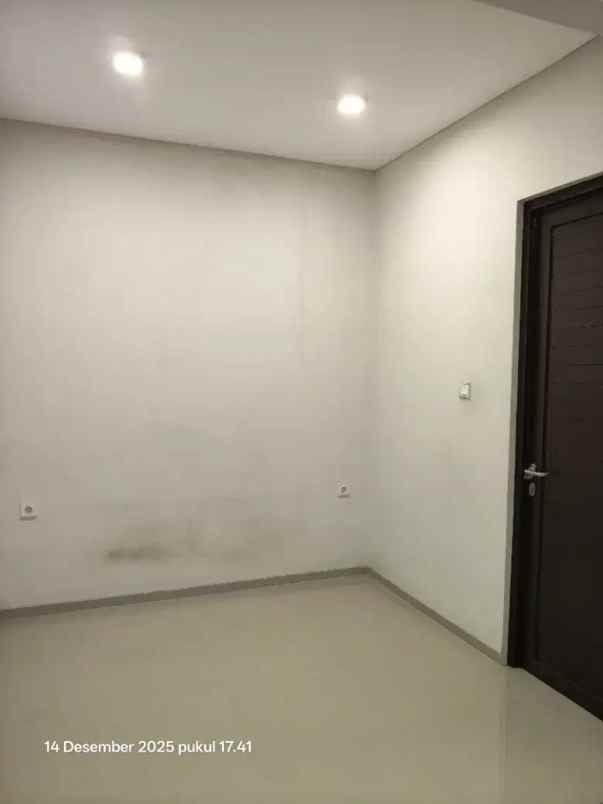 dijual rumah graha raya bintaro