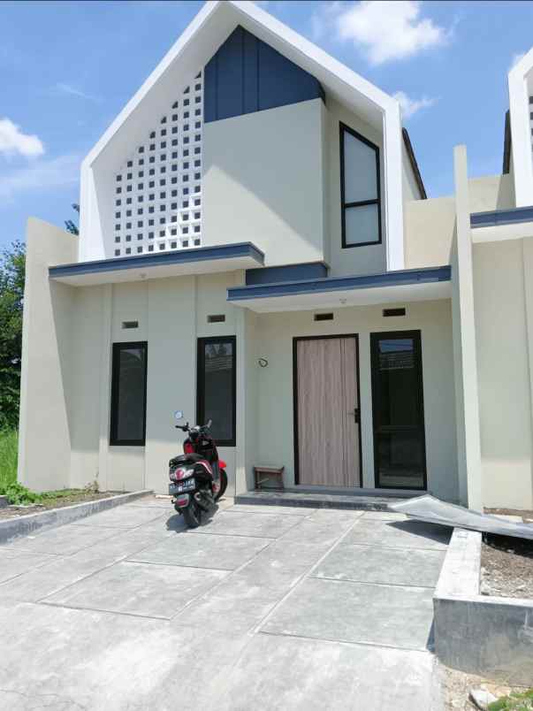 dijual rumah griya taman asri
