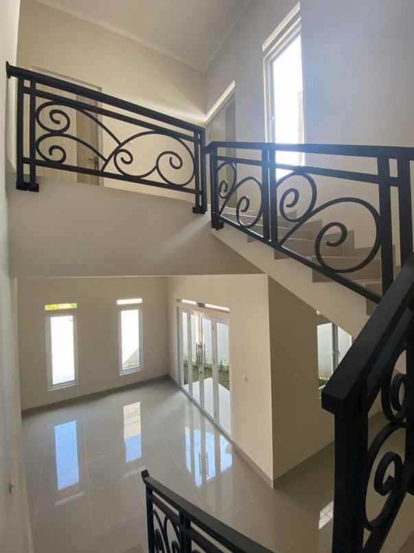 dijual rumah hanjawar