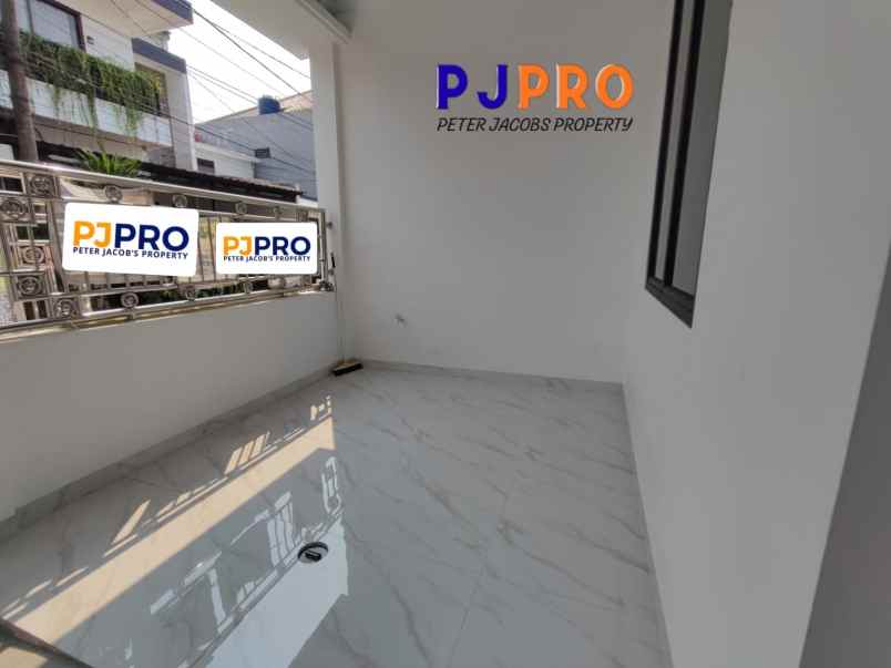 dijual rumah harapan indah 1