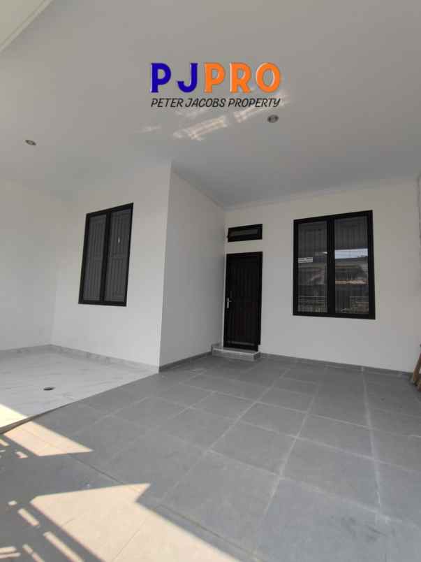 dijual rumah harapan indah 1