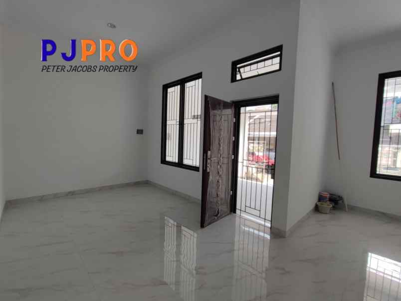 dijual rumah harapan indah 1