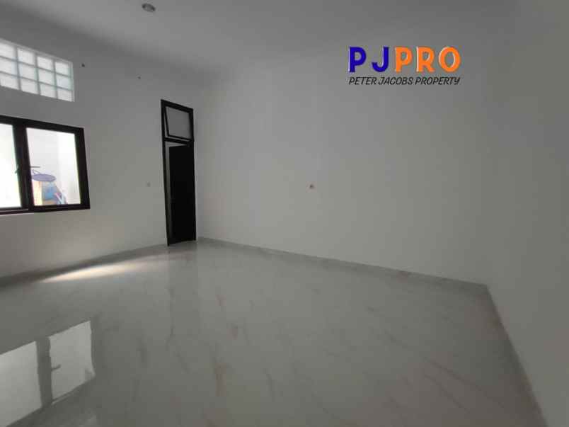 dijual rumah harapan indah 1