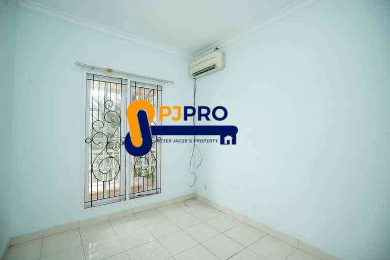 dijual rumah harapan indah 2 dalam cluster